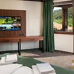алфаризорт палас чифлика Хотел 4*