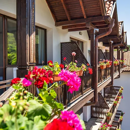 Szálloda Alfaresort Palace Chiflika 4*