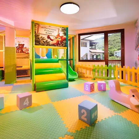 Alfaresort Palace Chiflika 4*